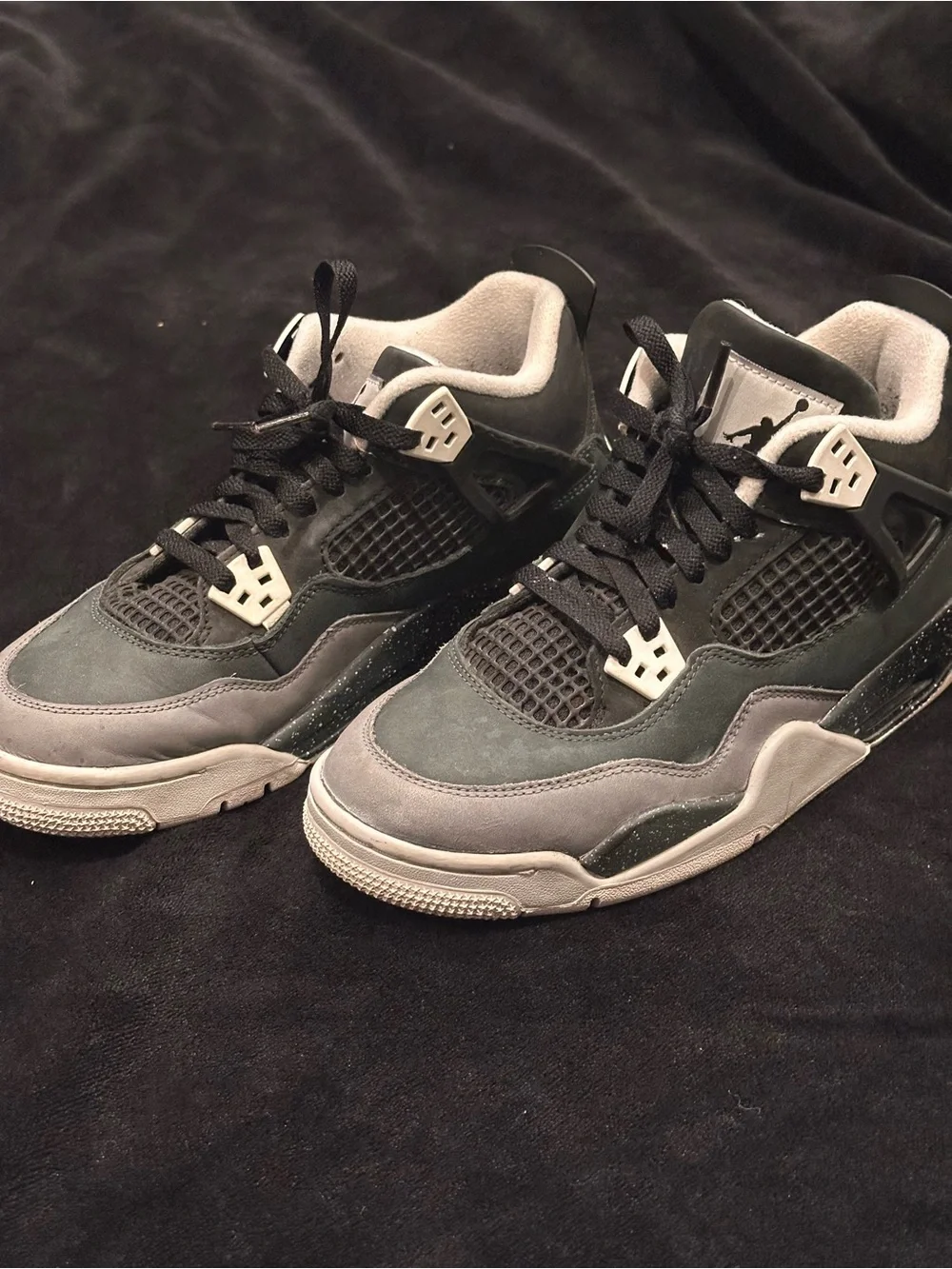 Jordan Men's Black and Gray Retro Basketball Sneakers